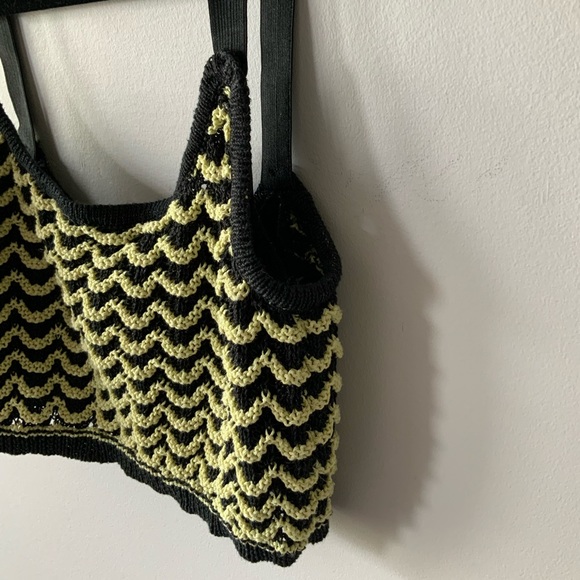 Black & Yellow Crop Top - Picture 12 of 14